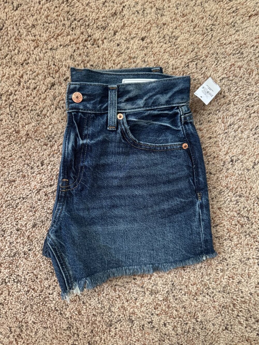 NWT Gap jean shorts - Picture 5 of 6